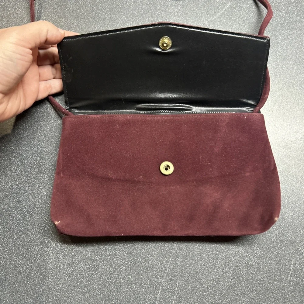 Vintage Burgundy Velvet Handbag Gold Trim Black Interior Elegant 80s 90s Classic